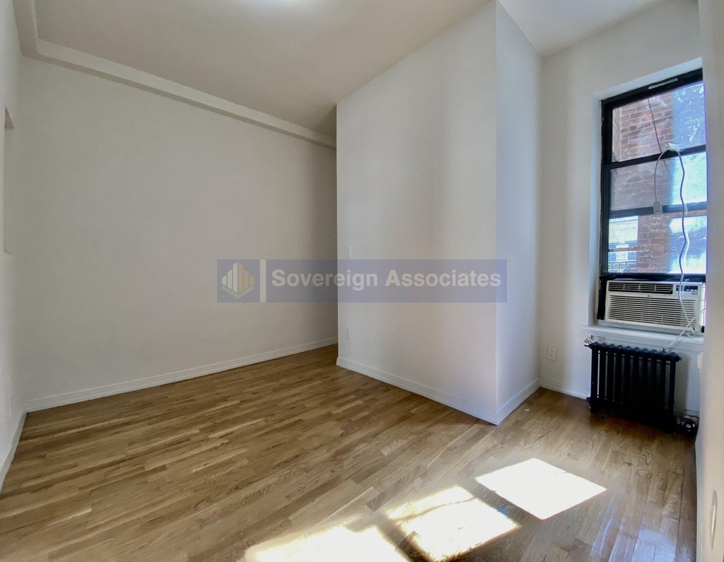 1270 First Avenue - Photo 7