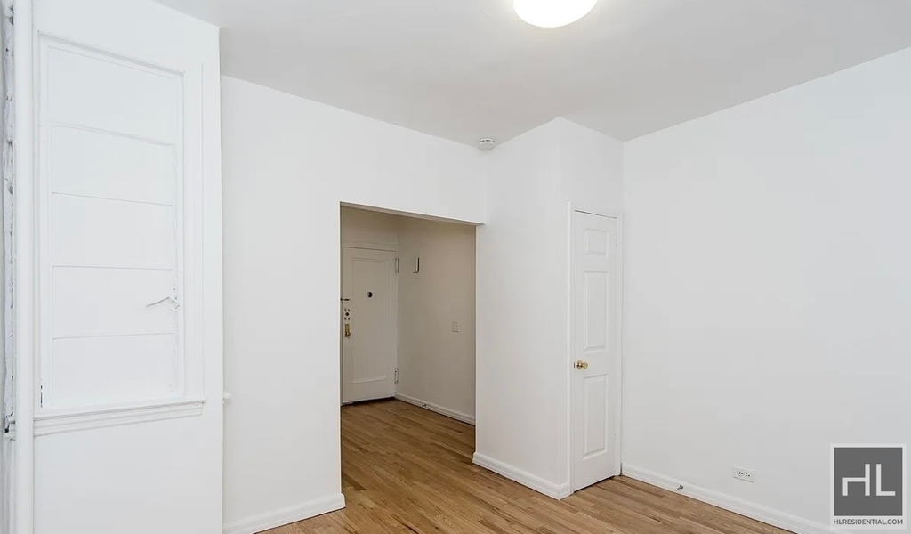 207 East 88th Street - Photo 4
