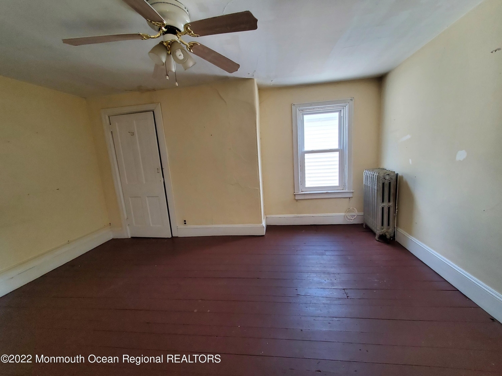 422 Locust Avenue - Photo 13