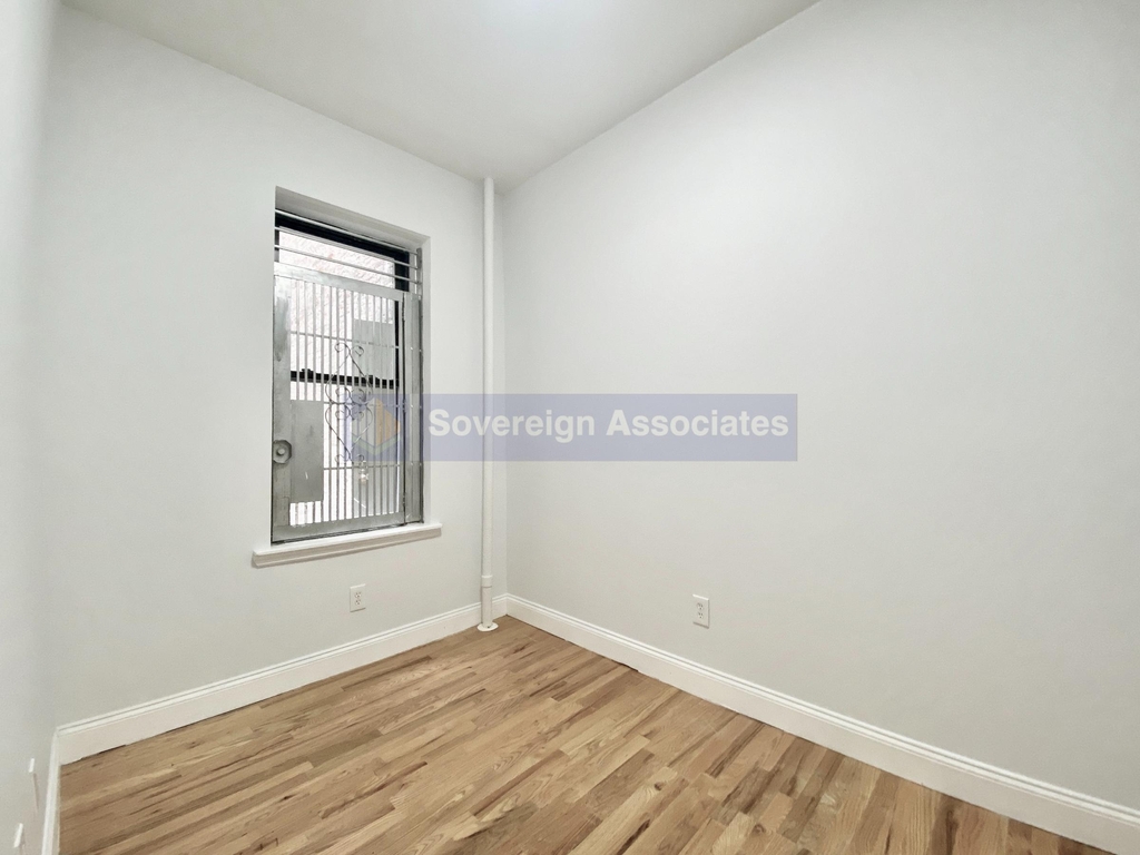 300 Fort Washington Avenue - Photo 2