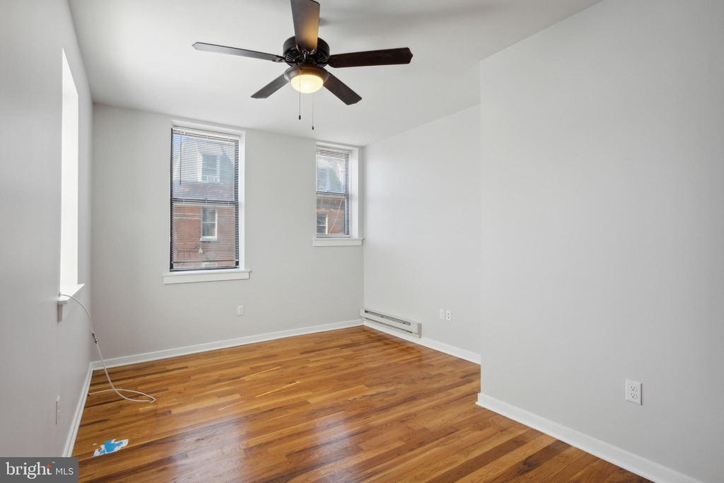 4300 Chestnut Street - Photo 2