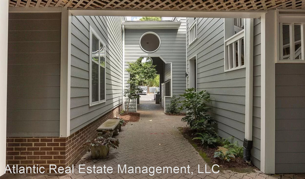 720 Bishops Park Drive Unit 105 - Photo 20