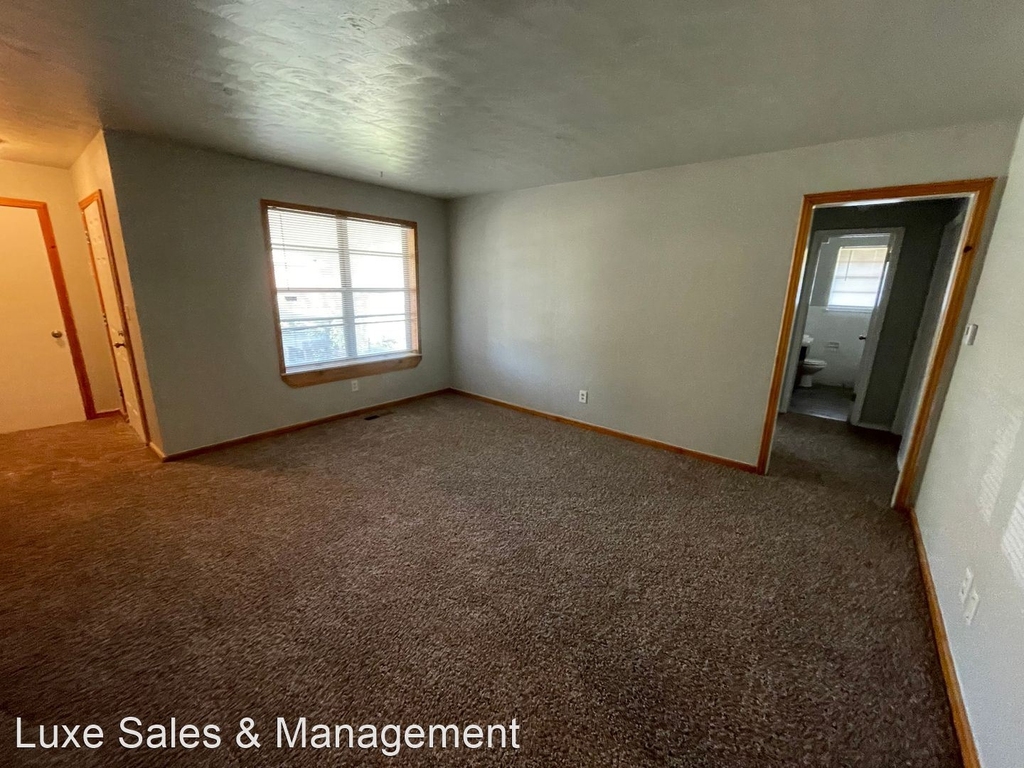 1020 Sw 68th Street - Photo 29