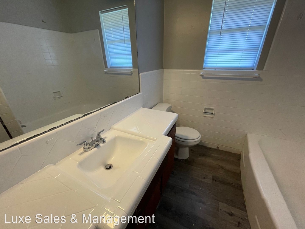 1020 Sw 68th Street - Photo 20