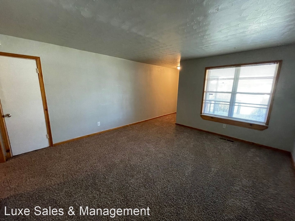 1020 Sw 68th Street - Photo 25