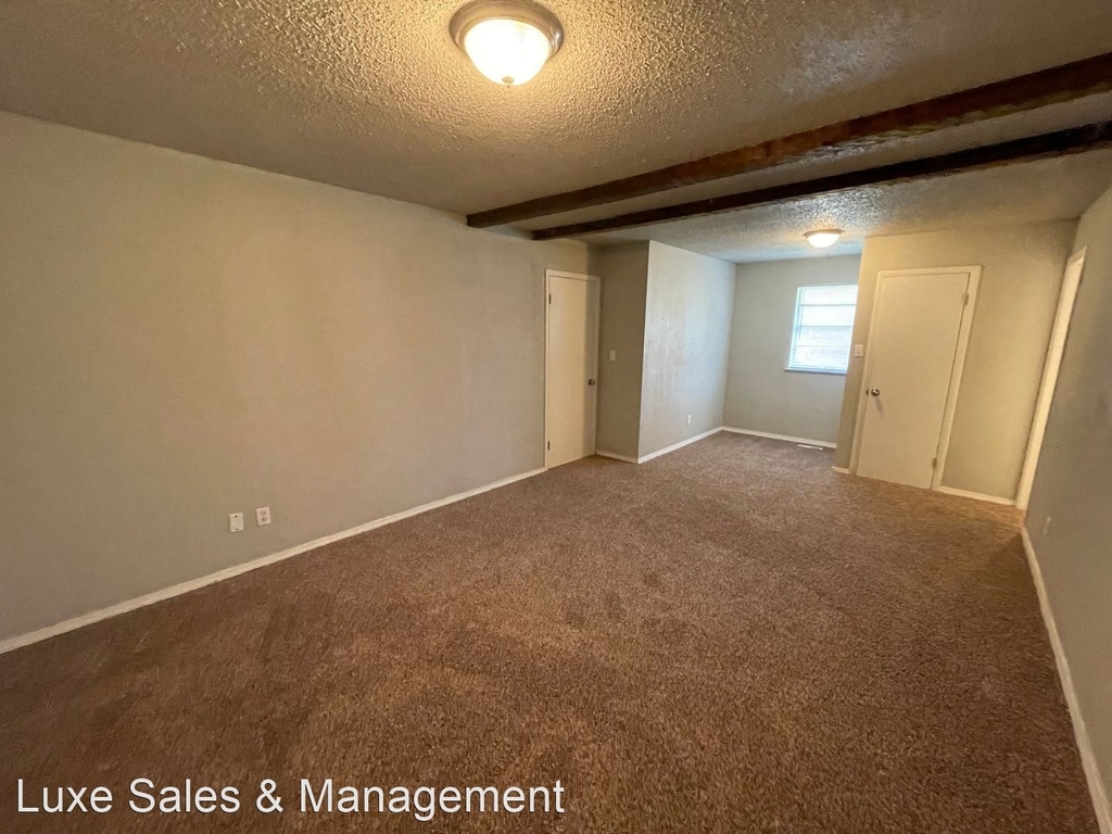 1020 Sw 68th Street - Photo 9