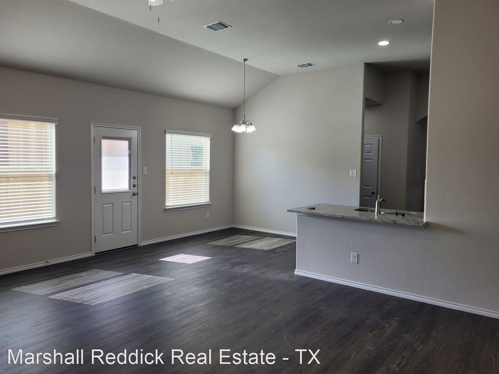 9220 Canyon Bend - Photo 1