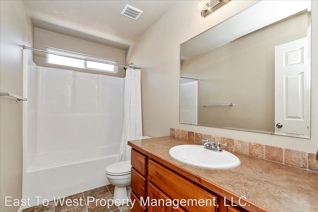 4704 Gala Avenue - Photo 12