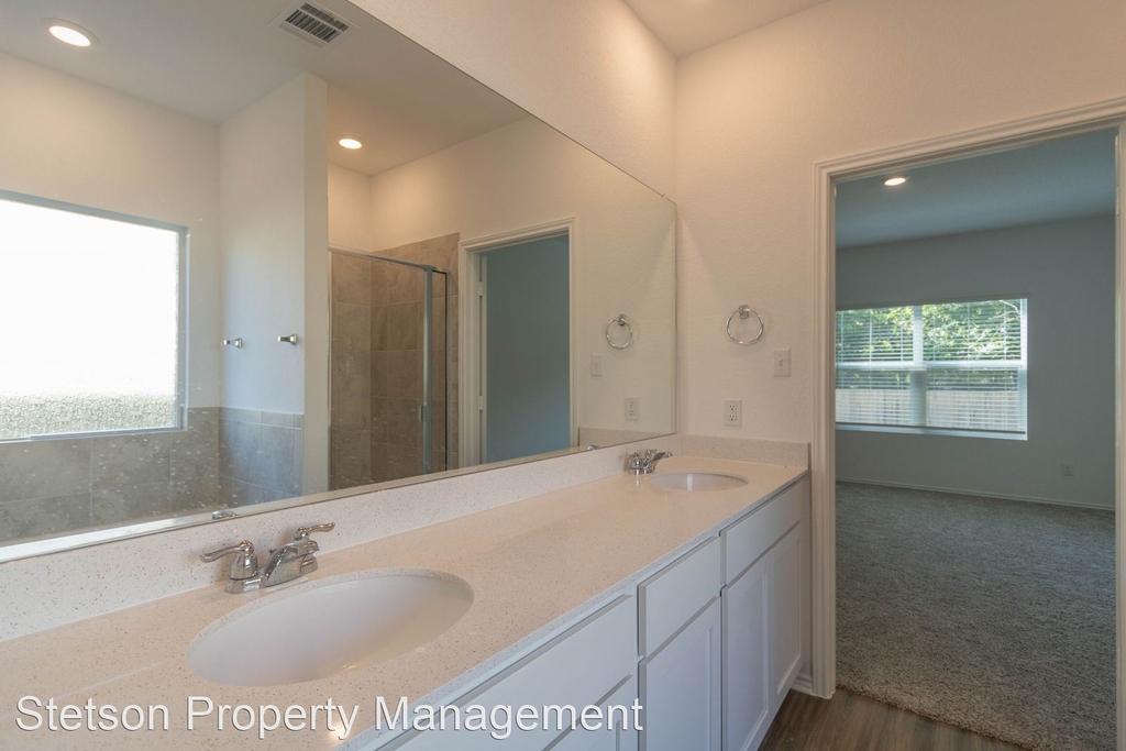 3101 Windy Vane Dr - Photo 28