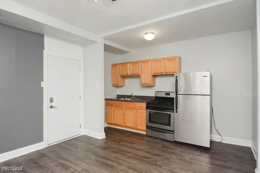 5860 N. Kenmore, Unit 214 - Photo 9