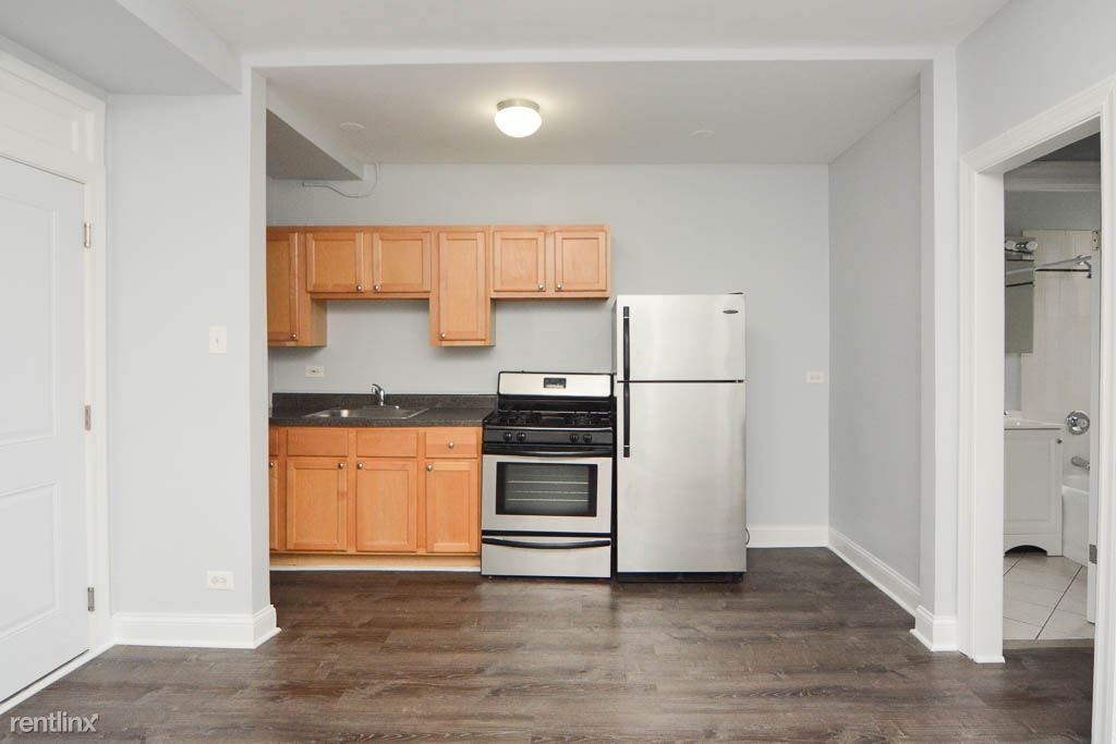 5860 N. Kenmore, Unit 214 - Photo 10