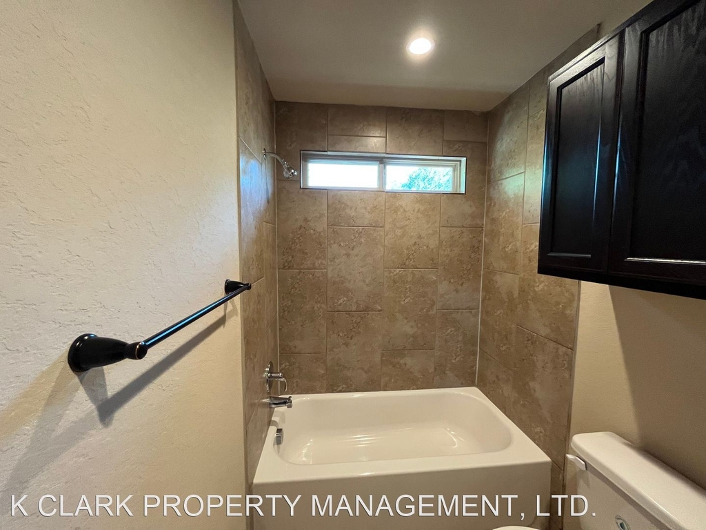 6874 Lakeview Dr #101 - Photo 19