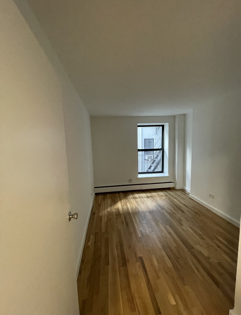 150 Ludlow Street - Photo 2