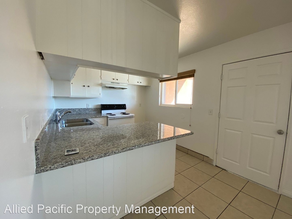 2772 - 2778 Conejo Drive - Photo 3