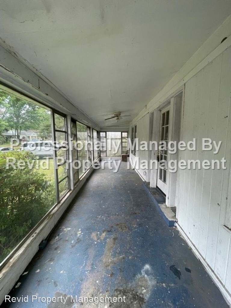 3712 Marion Ave - Photo 2