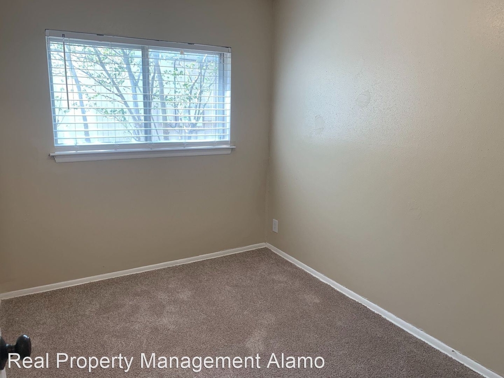 5018 Swann Lane - Photo 7