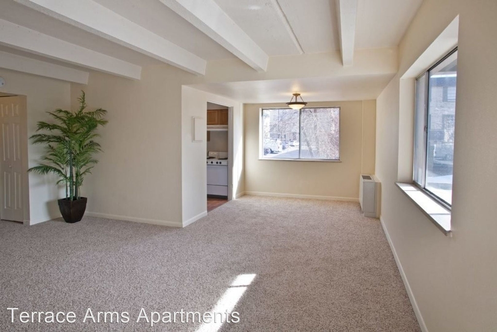 633 Pearl Street - Photo 2