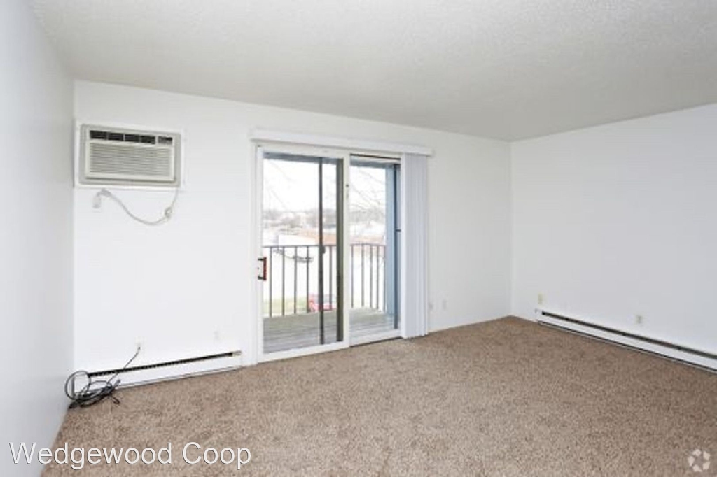 2555 - 2557 Wedgewood Rd - Photo 6