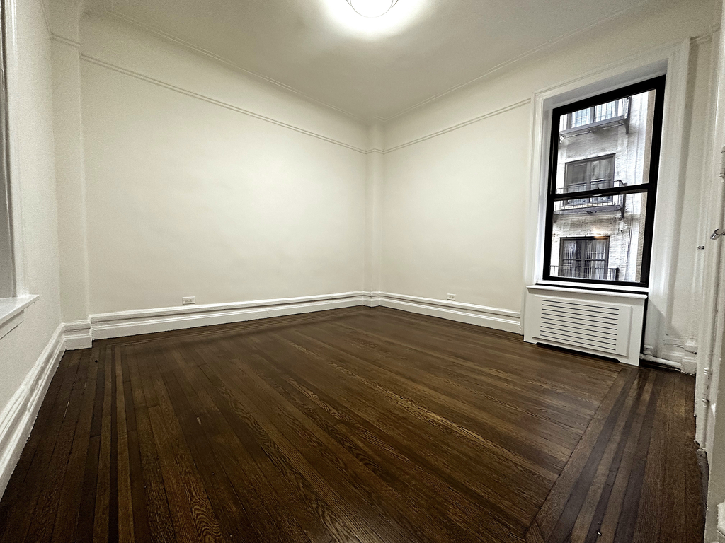 168 West 72nd Street - Photo 5