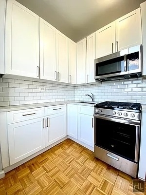 542 East 79 Street - Photo 8