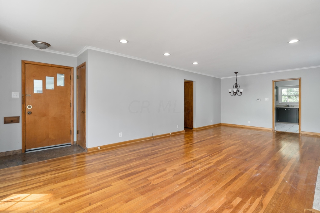 1629 Arlington Avenue - Photo 3