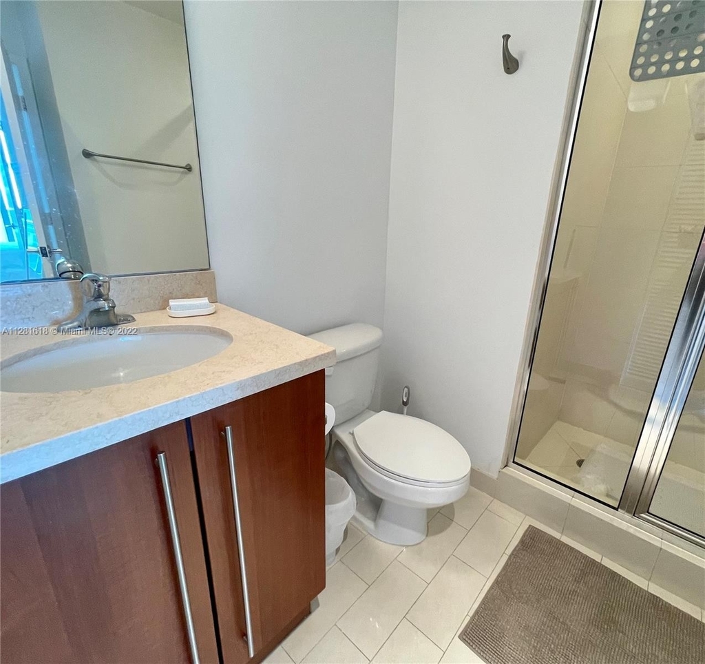 1111 Sw 1 Av - Photo 24