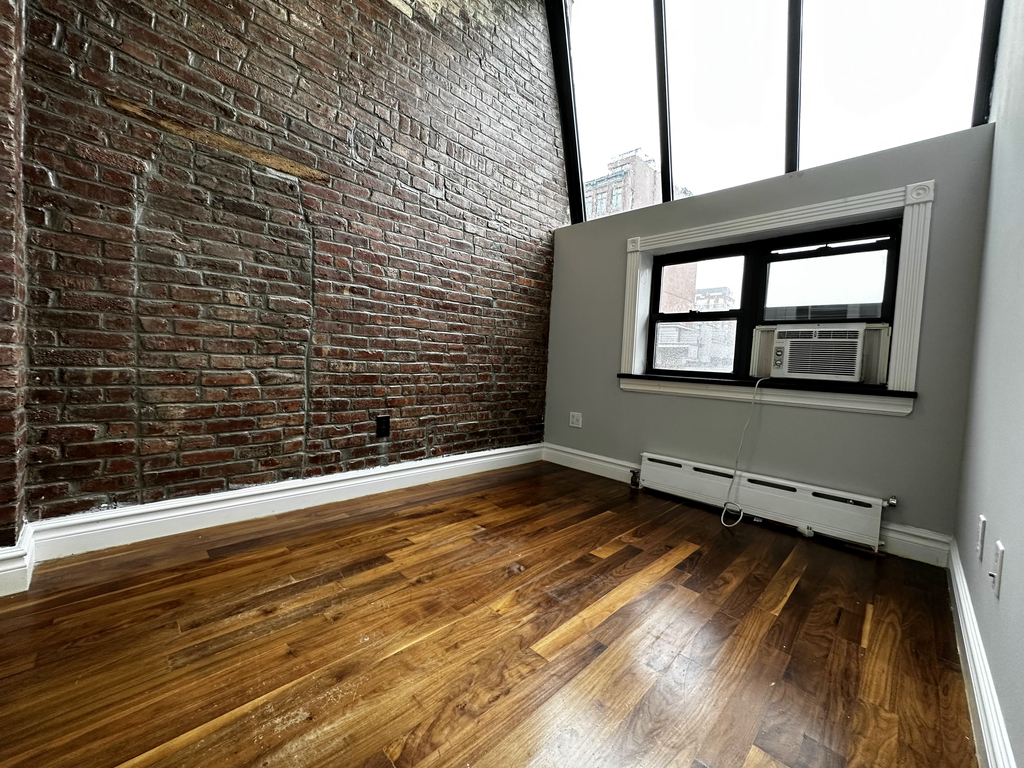 230 West 14th Street - Photo 6