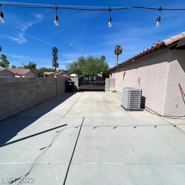 5516 Jose Leon Street - Photo 2