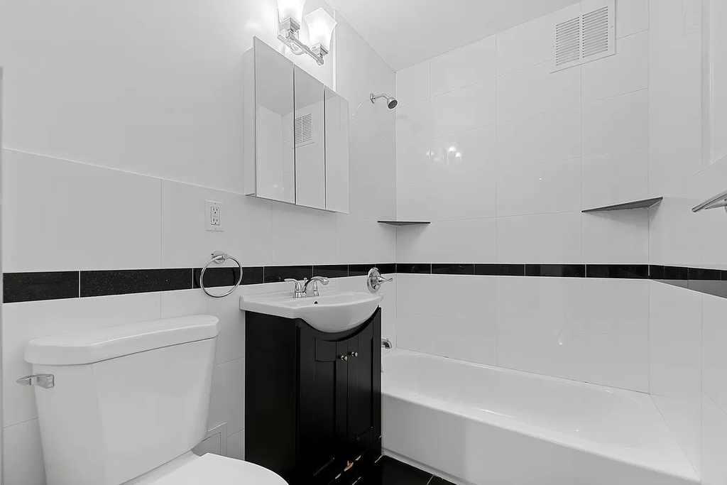 63 East 125th Street - Photo 11