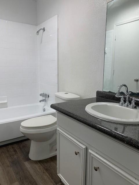 2762 Parkchester Drive - Photo 14