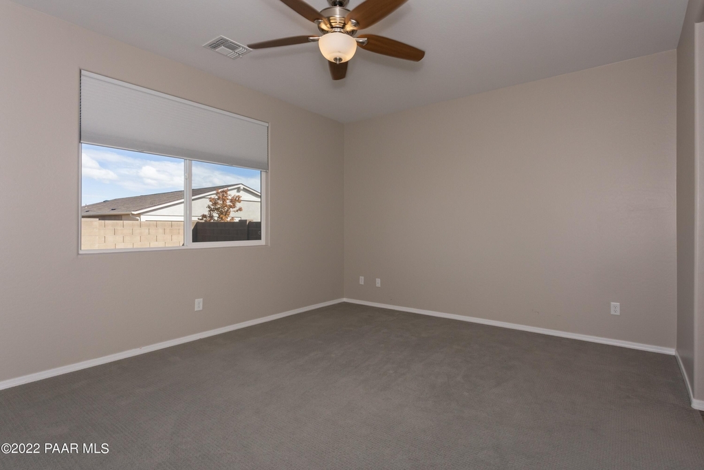 1352 Warbler Way - Photo 8