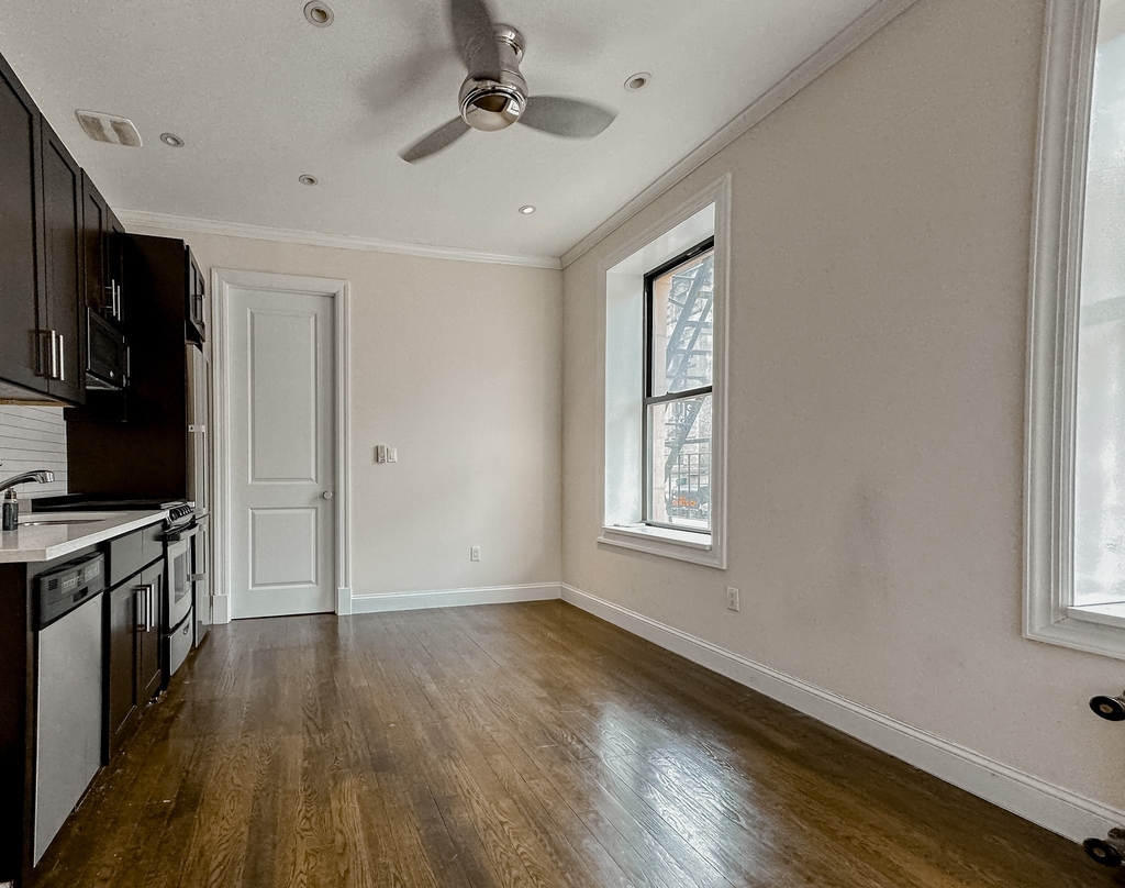 1379 Lexington Avenue - Photo 1