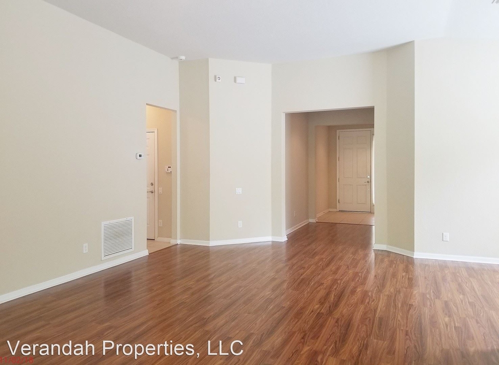 7646 Brofield Ave - Photo 2