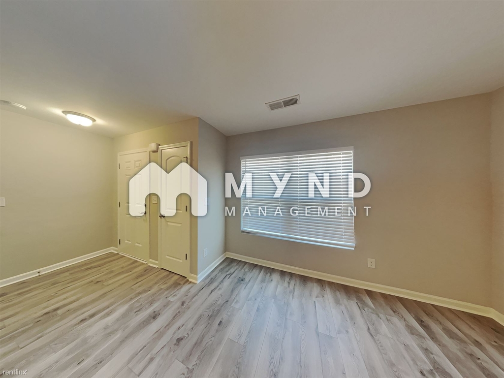 1410 Forsythia Way - Photo 1