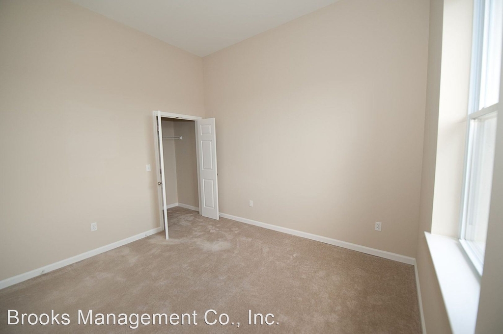 2300 N. Calvert St - Photo 3