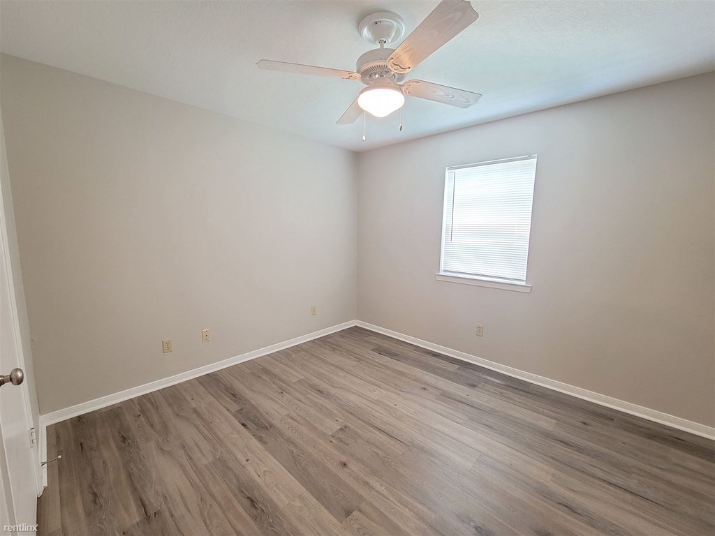 2907 Prairie Flower Cir - Photo 4