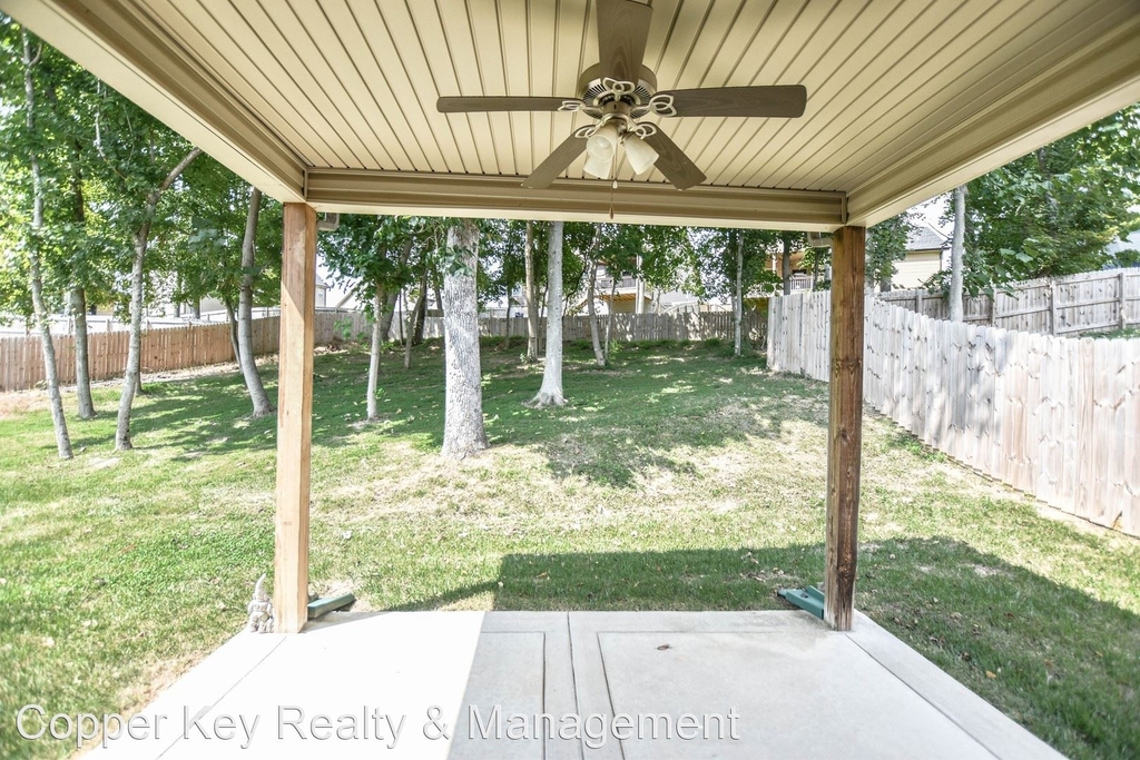 1183 Eagles Bluff Drive - Photo 19