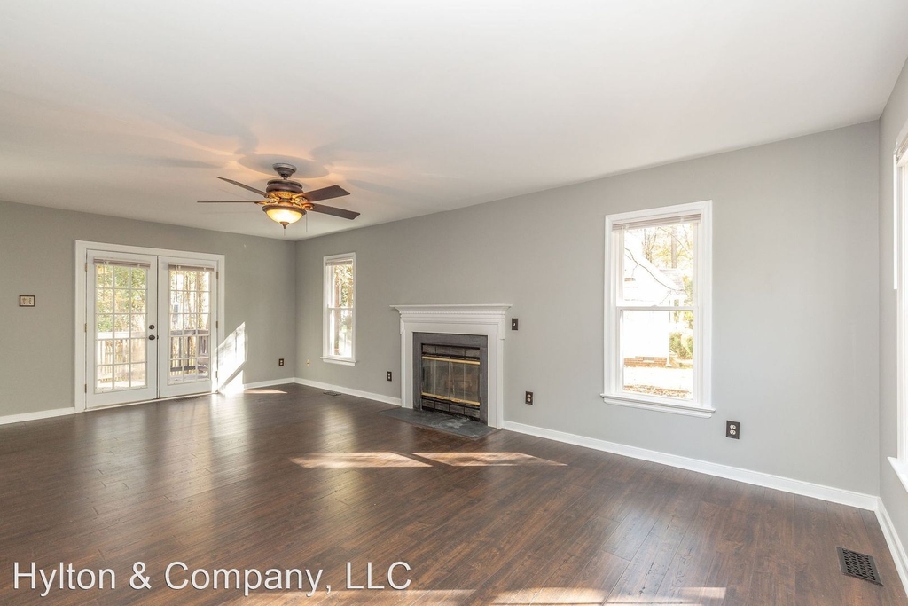 7506 Northford Lane - Photo 8