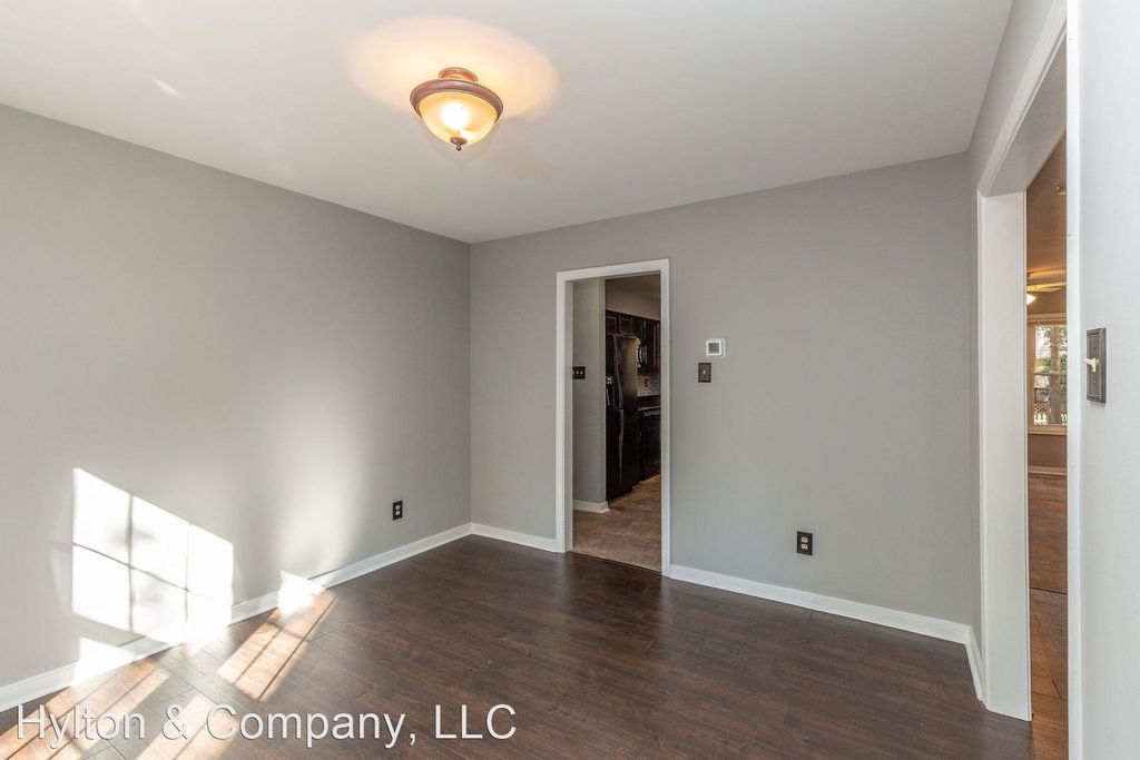 7506 Northford Lane - Photo 7