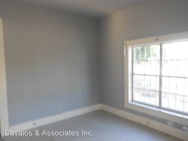 1209 El Paso - Photo 2