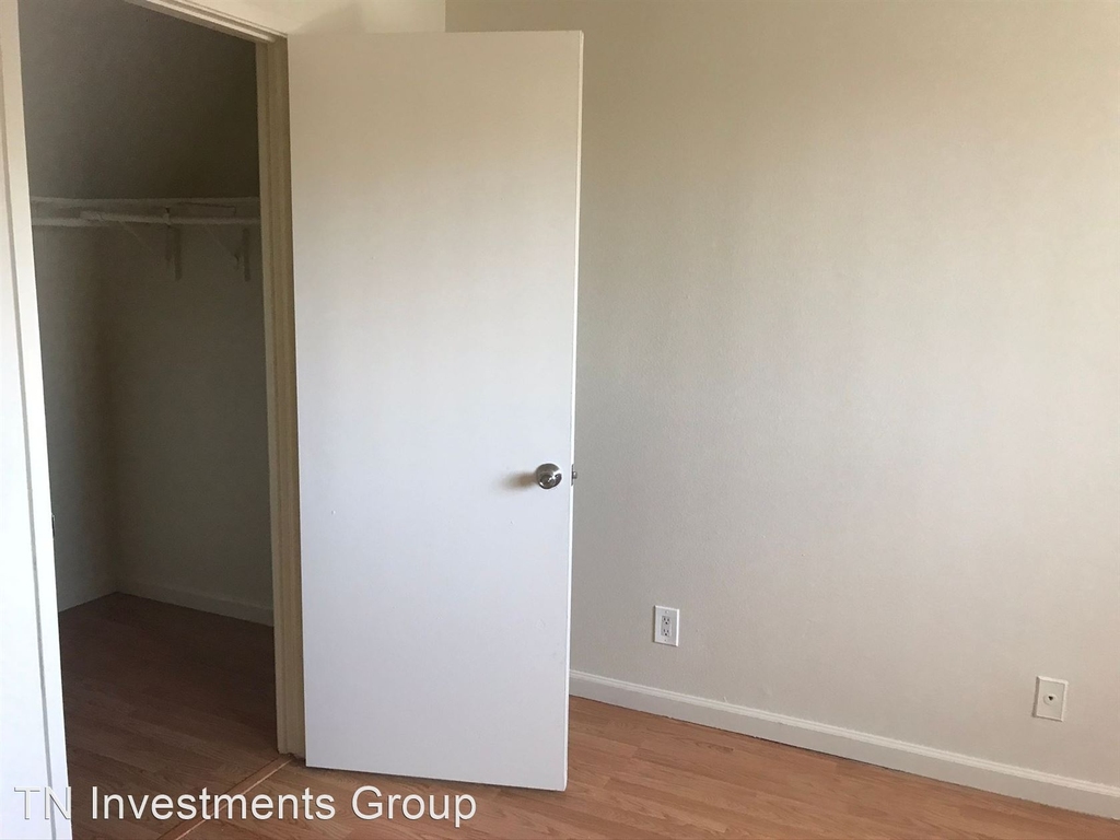 8100 Orangewood Ave. - Photo 20