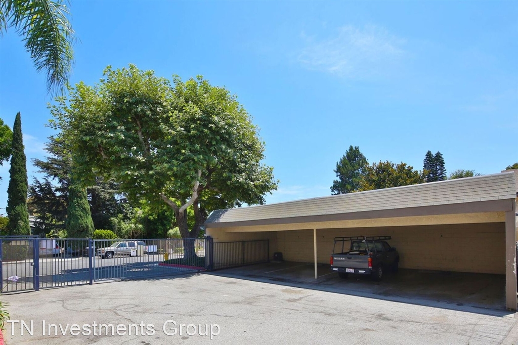 8100 Orangewood Ave. - Photo 23