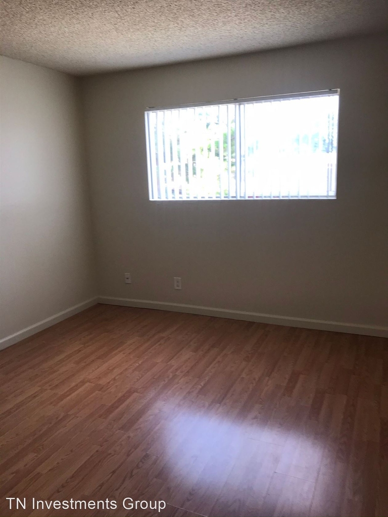 8100 Orangewood Ave. - Photo 17