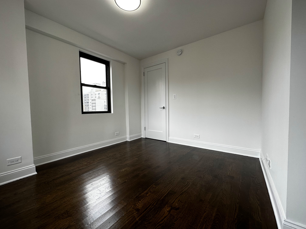 147 East 16th Street - Photo 9