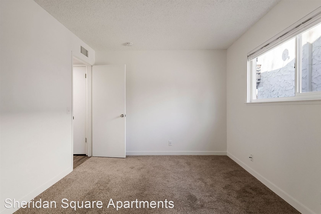 1301 Sheridan Avenue - Photo 15