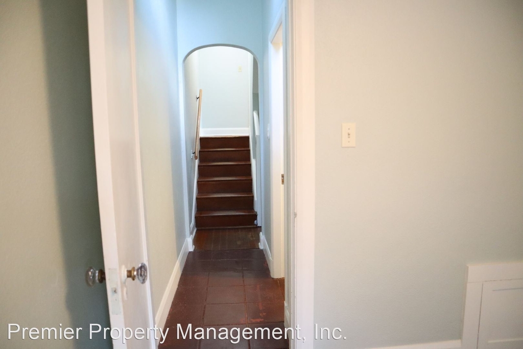 408 W 23rd St. - Photo 14