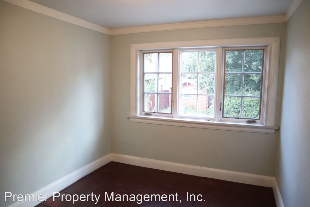 408 W 23rd St. - Photo 13