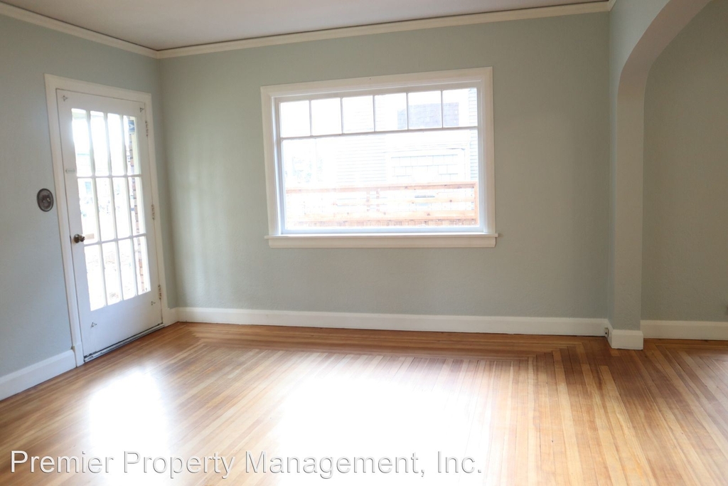 408 W 23rd St. - Photo 4