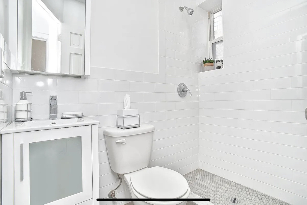 463 West 19th Street - Photo 13