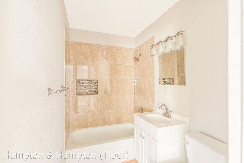 6029 Flora Terrace - Photo 6